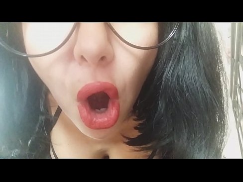 ❤️ Elskan, stjúpmamma þín leyfir þér ekki að fara í skólann í dag... ég þarfnast þín of mikið... ❤️❌ Kynlífsmyndband á klám is.eviewporn.ru ﹏