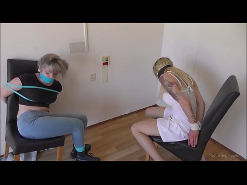 ❤️ Fíkill / bundin og kæfð / stúlka í neyð ❤️❌ Kynlífsmyndband á klám is.eviewporn.ru ﹏