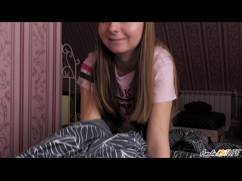 ❤️ Blondie sýgur BFF's djúpt og fær ásamt í munninn ❤️❌ Kynlífsmyndband á klám is.eviewporn.ru ﹏