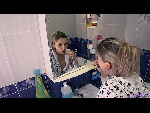 ❤️ Hack með unga í náttfötum endar oral ásamt í rass - lety black ❤️❌ Kynlífsmyndband á klám is.eviewporn.ru ﹏